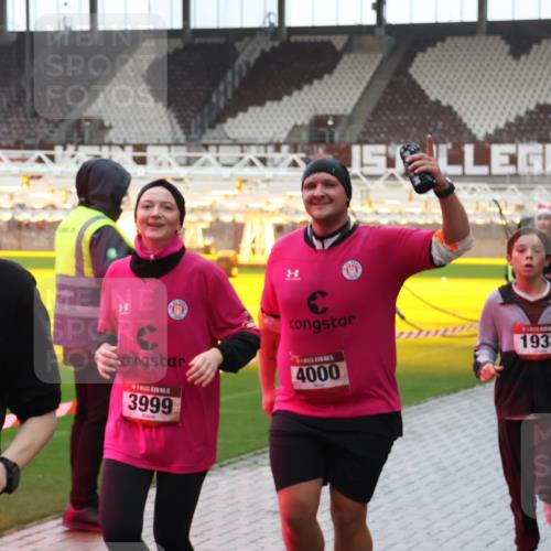 07.12.2025 - St. Pauli X-Mass-Run No. 15 Luisa Fischer http://msf.ph/oto/9387298 07.12.2025 11:44:42 Ziel 15, 136, 3999, 1933, 4000, 365, 999, 1933, 1949, 1950, 1965, 2116, 2181, 2424, 2434, 2436, 2441, 2586, 2600, 3043, 3086, 3168, 3403, 3404, 3453, 3465, 3466, 3467, 3733, 3735, 3769, 3829, 3830, 3831, 3845, 3882, 3884, 3919, 3927, 3928, 3929, 3930, 4003 meine-sportfotos.de
