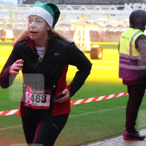 07.12.2025 - St. Pauli X-Mass-Run No. 15 Luisa Fischer http://msf.ph/oto/9387334 07.12.2025 10:22:35 Ziel 1488, 21, 1371, 1488, 2184, 2817, 2818, 2819, 2944, 2945, 3431, 3736, 3999, 4000, 4321, 4322, 4323, 4415, 4771, 4774, 4781 meine-sportfotos.de