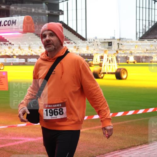 07.12.2025 - St. Pauli X-Mass-Run No. 15 Luisa Fischer http://msf.ph/oto/9387350 07.12.2025 11:45:18 Ziel 0, 15, 1968, 228, 291, 1281, 1933, 1938, 1965, 1968, 1972, 2122, 2156, 2181, 2246, 2263, 2424, 2644, 2844, 3043, 3168, 3485, 3489, 3492, 3529, 3530, 3552, 3553, 3575, 3578, 3605, 3624, 3630, 3920, 3921, 3930, 4103 meine-sportfotos.de