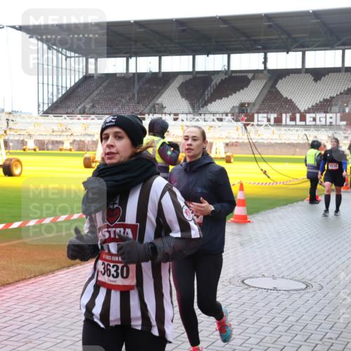 07.12.2025 - St. Pauli X-Mass-Run No. 15 Luisa Fischer http://msf.ph/oto/9387362 07.12.2025 11:45:22 Ziel 15, 58, 3630, 3930, 2127, 228, 291, 1281, 1933, 1938, 1965, 1968, 1972, 2122, 2156, 2181, 2246, 2263, 2644, 2844, 3043, 3168, 3485, 3489, 3492, 3529, 3530, 3552, 3553, 3575, 3578, 3605, 3624, 3630, 3920, 3921, 3930, 4103 meine-sportfotos.de