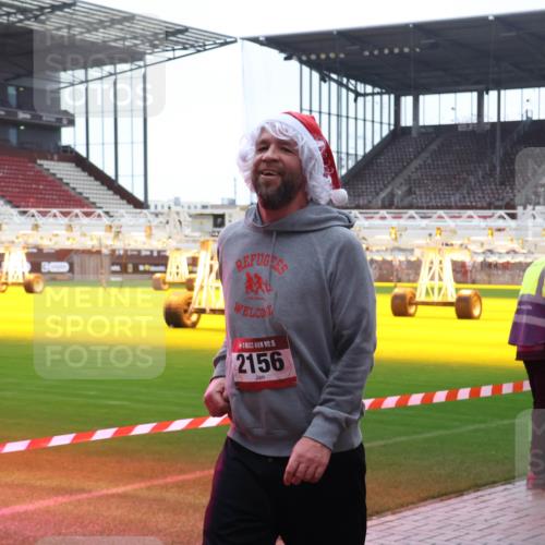 07.12.2025 - St. Pauli X-Mass-Run No. 15 Luisa Fischer http://msf.ph/oto/9387386 07.12.2025 11:45:36 Ziel 15, 2156, 228, 291, 1281, 1938, 2122, 2156, 2246, 2263, 2372, 2624, 2644, 2844, 3485, 3489, 3492, 3529, 3530, 3552, 3553, 3573, 3575, 3578, 3605, 3624, 3630, 3774, 3920, 3921, 4103 meine-sportfotos.de