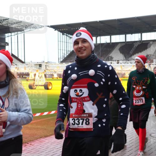 07.12.2025 - St. Pauli X-Mass-Run No. 15 Luisa Fischer http://msf.ph/oto/9387493 07.12.2025 11:46:15 Ziel 15, 3379, 15, 3378, 2372, 569, 2425, 143, 147, 188, 355, 356, 526, 569, 572, 733, 1324, 1541, 2097, 2137, 2372, 2382, 2385, 3028, 3378, 3379, 3573, 3774, 3963, 4058, 4060, 4112 meine-sportfotos.de