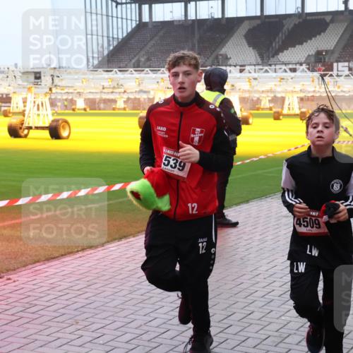 07.12.2025 - St. Pauli X-Mass-Run No. 15 Luisa Fischer http://msf.ph/oto/9387521 07.12.2025 10:23:10 Ziel 539, 12, 115, 4509, 12, 715, 739, 794, 1636, 1996, 2123, 2184, 2304, 2638, 3780, 4287, 4407, 4411, 4419, 4509, 4539, 4771, 4774, 4781 meine-sportfotos.de