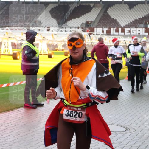 07.12.2025 - St. Pauli X-Mass-Run No. 15 Luisa Fischer http://msf.ph/oto/9387594 07.12.2025 11:46:42 Ziel 15, 3620, 107, 143, 147, 188, 356, 526, 733, 949, 954, 1058, 1073, 1433, 1454, 2097, 2108, 2109, 2111, 2137, 2437, 2716, 2935, 2941, 3523, 3524, 3620, 3960 meine-sportfotos.de