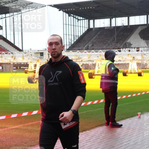 07.12.2025 - St. Pauli X-Mass-Run No. 15 Luisa Fischer http://msf.ph/oto/9387651 07.12.2025 11:46:57 Ziel 143, 188, 346, 356, 371, 642, 649, 903, 949, 954, 978, 987, 1058, 1073, 1276, 1433, 1454, 2097, 2108, 2109, 2111, 2137, 2179, 2180, 2437, 2442, 2446, 2716, 2935, 2941, 3523, 3524, 3620, 3960 meine-sportfotos.de