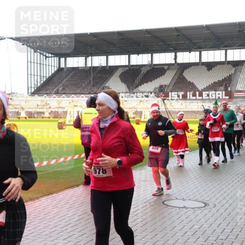 07.12.2025 - St. Pauli X-Mass-Run No. 15 Luisa Fischer http://msf.ph/oto/9387696 07.12.2025 11:47:25 Ziel 64, 978, 609, 2222, 2798, 987, 2347, 25, 346, 353, 371, 530, 567, 570, 609, 614, 640, 642, 645, 647, 649, 898, 900, 901, 903, 978, 987, 992, 1276, 1881, 1882, 2047, 2108, 2109, 2111, 2114, 2179, 2180, 2182, 2221, 2222, 2223, 2347, 2442, 2446, 2568, 2798, 2928, 3010, 3210, 3215, 3216, 3420, 3471, 3482, 3525, 3641, 3777, 3798, 3800, 3924, 3925, 3948, 3949, 3960, 3961, 5004 meine-sportfotos.de