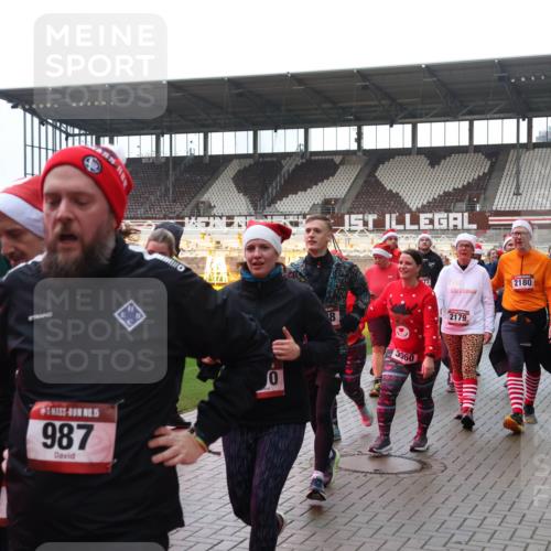 07.12.2025 - St. Pauli X-Mass-Run No. 15 Luisa Fischer http://msf.ph/oto/9387719 07.12.2025 11:47:31 Ziel 3525, 15, 987, 0, 8, 1, 3960, 2179, 2180, 346, 353, 371, 530, 567, 570, 609, 614, 640, 642, 645, 647, 649, 898, 900, 901, 903, 978, 987, 992, 1276, 1881, 1882, 2047, 2114, 2179, 2180, 2182, 2221, 2222, 2223, 2347, 2442, 2446, 2568, 2798, 2928, 3010, 3210, 3215, 3216, 3420, 3471, 3482, 3525, 3594, 3596, 3641, 3777, 3798, 3800, 3924, 3925, 3948, 3949, 3961, 4883, 5004 meine-sportfotos.de