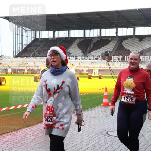 07.12.2025 - St. Pauli X-Mass-Run No. 15 Luisa Fischer http://msf.ph/oto/9387774 07.12.2025 11:47:46 Ziel 12, 5, 1420, 1276, 888, 4683, 107, 121, 125, 131, 237, 245, 254, 353, 530, 567, 570, 609, 614, 640, 645, 647, 898, 900, 901, 930, 992, 1540, 1881, 1882, 2047, 2114, 2182, 2221, 2222, 2223, 2347, 2568, 2798, 2928, 3010, 3210, 3215, 3216, 3416, 3419, 3420, 3430, 3471, 3482, 3525, 3594, 3596, 3641, 3655, 3664, 3754, 3770, 3777, 3798, 3800, 3924, 3925, 3948, 3949, 3961, 4883, 5004 meine-sportfotos.de