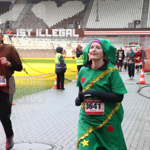 07.12.2025 - St. Pauli X-Mass-Run No. 15 Luisa Fischer http://msf.ph/oto/9387782 07.12.2025 11:47:49 Ziel 15, 2568, 15, 3641, 107, 121, 125, 131, 237, 245, 254, 353, 530, 614, 645, 647, 898, 900, 901, 930, 992, 1540, 1881, 1882, 2047, 2114, 2182, 2221, 2223, 2568, 2798, 2928, 3010, 3210, 3215, 3216, 3416, 3419, 3420, 3430, 3471, 3482, 3594, 3596, 3641, 3655, 3664, 3754, 3770, 3777, 3798, 3800, 3924, 3925, 3948, 3949, 3961, 4883, 5004 meine-sportfotos.de