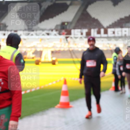 07.12.2025 - St. Pauli X-Mass-Run No. 15 Luisa Fischer http://msf.ph/oto/9387884 07.12.2025 11:48:24 Ziel 245, 107, 121, 125, 131, 207, 237, 245, 254, 724, 796, 990, 1032, 1471, 1474, 1534, 1539, 1540, 1597, 1622, 1951, 2381, 2384, 2451, 2452, 2475, 2516, 2842, 3225, 3227, 3312, 3313, 3504, 3528, 3542, 3545, 3547, 3602, 3655, 3664, 3754, 3770, 4425, 4427 meine-sportfotos.de