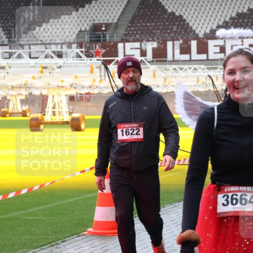 07.12.2025 - St. Pauli X-Mass-Run No. 15 Luisa Fischer http://msf.ph/oto/9387887 07.12.2025 11:48:25 Ziel 15, 1622, 15, 3664, 347, 107, 121, 125, 131, 207, 237, 245, 254, 724, 796, 990, 1032, 1471, 1474, 1534, 1539, 1540, 1597, 1622, 1951, 2381, 2384, 2451, 2452, 2475, 2516, 2842, 3225, 3227, 3312, 3313, 3504, 3528, 3542, 3545, 3547, 3602, 3655, 3664, 3754, 3770, 4425, 4427 meine-sportfotos.de