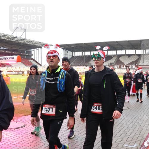 07.12.2025 - St. Pauli X-Mass-Run No. 15 Luisa Fischer http://msf.ph/oto/9387907 07.12.2025 11:48:33 Ziel 1910, 15, 3479, 2452, 5, 3471, 3482, 1951, 4427, 207, 724, 796, 990, 1032, 1471, 1474, 1534, 1539, 1597, 1622, 1951, 2381, 2384, 2451, 2452, 2475, 2516, 2842, 3225, 3227, 3312, 3313, 3504, 3528, 3542, 3545, 3547, 3602, 3635, 3638, 3657, 4425, 4427 meine-sportfotos.de