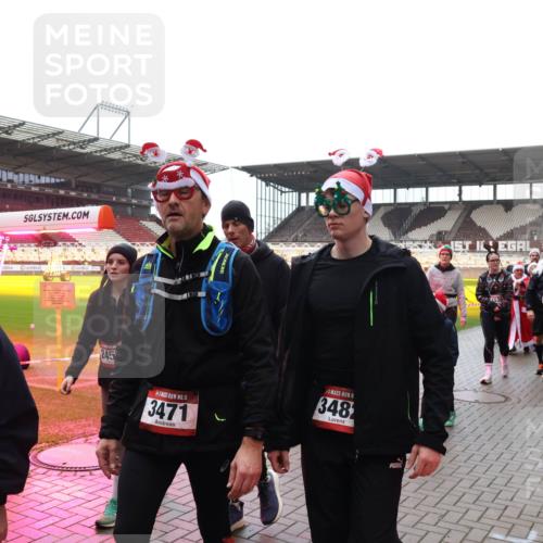 07.12.2025 - St. Pauli X-Mass-Run No. 15 Luisa Fischer http://msf.ph/oto/9387908 07.12.2025 11:48:34 Ziel 1910, 15, 9, 245, 15, 3471, 348, 4427, 1951, 103, 207, 724, 796, 990, 1032, 1471, 1474, 1534, 1539, 1597, 1622, 1951, 2381, 2384, 2451, 2452, 2475, 2516, 2842, 3225, 3227, 3312, 3313, 3504, 3528, 3542, 3545, 3547, 3602, 3635, 3638, 3657, 4425, 4427 meine-sportfotos.de