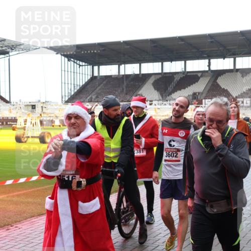 07.12.2025 - St. Pauli X-Mass-Run No. 15 Luisa Fischer http://msf.ph/oto/9387936 07.12.2025 11:48:45 Ziel 15, 1597, 15, 516, 2381, 3602, 3313, 2842, 207, 616, 724, 732, 796, 990, 1471, 1474, 1597, 1891, 1911, 1926, 1927, 2381, 2384, 2432, 2516, 2842, 3023, 3312, 3313, 3388, 3504, 3528, 3542, 3545, 3547, 3602, 3635, 3638, 3646, 3657, 4134, 4423, 4424, 4425, 4426, 4427, 4477, 4480 meine-sportfotos.de