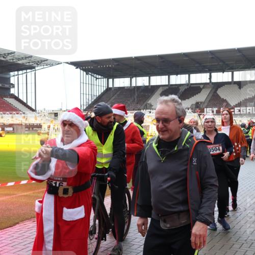07.12.2025 - St. Pauli X-Mass-Run No. 15 Luisa Fischer http://msf.ph/oto/9387939 07.12.2025 11:48:46 Ziel 15, 616, 3504, 3313, 207, 616, 724, 732, 796, 990, 1471, 1474, 1597, 1891, 1911, 1926, 1927, 2008, 2381, 2384, 2432, 2516, 2842, 3023, 3312, 3313, 3388, 3504, 3528, 3542, 3545, 3547, 3602, 3635, 3638, 3646, 3657, 4134, 4423, 4424, 4425, 4426, 4427, 4477, 4480 meine-sportfotos.de
