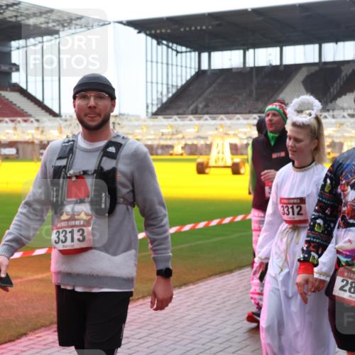 07.12.2025 - St. Pauli X-Mass-Run No. 15 Luisa Fischer http://msf.ph/oto/9387963 07.12.2025 11:48:52 Ziel 3313, 3312, 15, 2842, 207, 616, 724, 732, 796, 990, 1471, 1474, 1597, 1613, 1891, 1911, 1926, 1927, 2008, 2075, 2148, 2432, 2717, 2718, 2842, 3023, 3312, 3388, 3504, 3528, 3542, 3545, 3547, 3602, 3635, 3638, 3646, 3657, 3926, 4134, 4423, 4424, 4426, 4477, 4480 meine-sportfotos.de