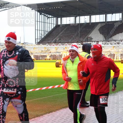 07.12.2025 - St. Pauli X-Mass-Run No. 15 Luisa Fischer http://msf.ph/oto/9387981 07.12.2025 11:48:56 Ziel 5342, 3547, 207, 616, 732, 990, 1613, 1891, 1911, 1926, 1927, 1966, 1967, 2008, 2075, 2148, 2432, 2717, 2718, 3023, 3388, 3504, 3528, 3542, 3545, 3547, 3602, 3635, 3638, 3646, 3657, 3926, 4134, 4423, 4424, 4426, 4477, 4480 meine-sportfotos.de