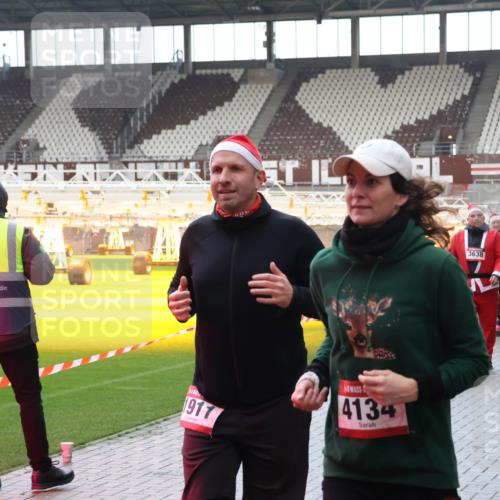 07.12.2025 - St. Pauli X-Mass-Run No. 15 Luisa Fischer http://msf.ph/oto/9387992 07.12.2025 11:49:10 Ziel 917, 4134, 3638, 3635, 732, 24, 146, 244, 548, 616, 701, 703, 732, 990, 1613, 1891, 1911, 1926, 1927, 1966, 1967, 2008, 2075, 2148, 2432, 2717, 2718, 3023, 3388, 3504, 3528, 3635, 3638, 3646, 3657, 3926, 4134, 4423, 4424, 4426, 4477, 4480 meine-sportfotos.de