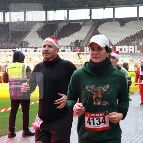07.12.2025 - St. Pauli X-Mass-Run No. 15 Luisa Fischer http://msf.ph/oto/9387993 07.12.2025 11:49:10 Ziel 917, 15, 4134, 3638, 732, 3635, 24, 146, 244, 548, 616, 701, 703, 732, 990, 1613, 1891, 1911, 1926, 1927, 1966, 1967, 2008, 2075, 2148, 2432, 2717, 2718, 3023, 3388, 3504, 3528, 3635, 3638, 3646, 3657, 3926, 4134, 4423, 4424, 4426, 4477, 4480 meine-sportfotos.de