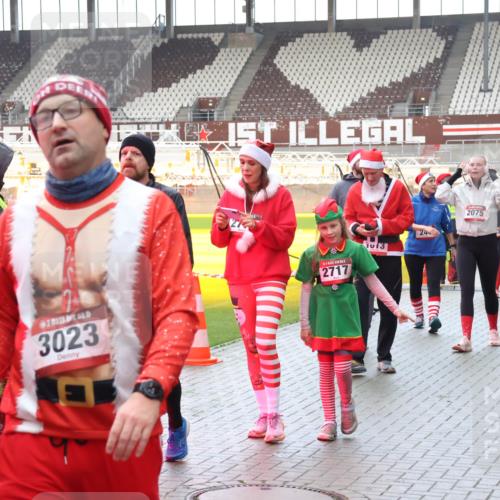 07.12.2025 - St. Pauli X-Mass-Run No. 15 Luisa Fischer http://msf.ph/oto/9388022 07.12.2025 11:49:26 Ziel 3023, 2717, 1013, 24, 2075, 24, 146, 244, 360, 548, 701, 703, 1613, 1891, 1911, 1926, 1966, 1967, 1992, 1993, 2008, 2075, 2148, 2432, 2717, 2718, 3023, 3388, 3646, 3926, 4134, 4423, 4424, 4426, 4477, 4480 meine-sportfotos.de
