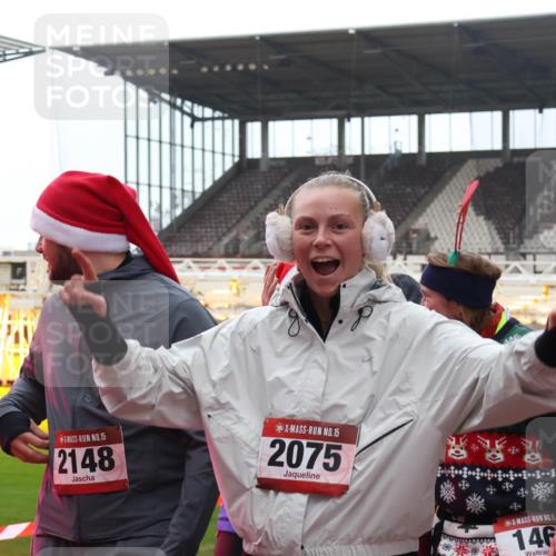 07.12.2025 - St. Pauli X-Mass-Run No. 15 Luisa Fischer http://msf.ph/oto/9388050 07.12.2025 11:49:37 Ziel 15, 2148, 15, 2075, 15, 146, 24, 146, 244, 360, 548, 701, 703, 1613, 1966, 1967, 1992, 1993, 2003, 2148, 2344, 2346, 2717, 2718, 3421, 3424, 4601, 4643, 4646 meine-sportfotos.de