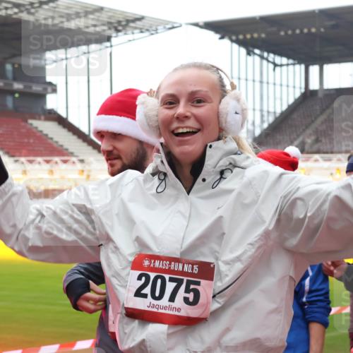 07.12.2025 - St. Pauli X-Mass-Run No. 15 Luisa Fischer http://msf.ph/oto/9388054 07.12.2025 11:49:38 Ziel 1, 15, 2075, 24, 146, 244, 360, 548, 701, 703, 1613, 1966, 1967, 1992, 1993, 2003, 2344, 2346, 2717, 2718, 3421, 3424, 4601, 4643, 4646 meine-sportfotos.de