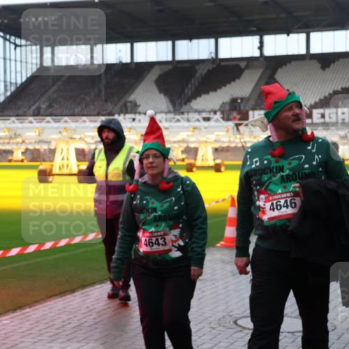 07.12.2025 - St. Pauli X-Mass-Run No. 15 Luisa Fischer http://msf.ph/oto/9388165 07.12.2025 11:50:27 Ziel 21, 4646, 4643, 1890, 2118, 2203, 2210, 2444, 2445, 2784, 2785, 2793, 2848, 2853, 2872, 2877, 2911, 3180, 3183, 3562, 3563, 3566, 3568, 3572, 3660, 3665, 3685, 3697, 3778, 3914, 3915, 4184, 4428 meine-sportfotos.de