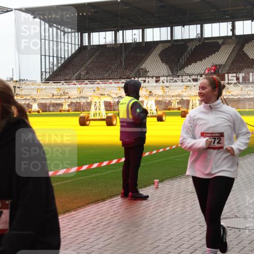 07.12.2025 - St. Pauli X-Mass-Run No. 15 Luisa Fischer http://msf.ph/oto/9388191 07.12.2025 11:50:44 Ziel 3697, 72, 2210, 2203, 1890, 2118, 2203, 2210, 2784, 2785, 2793, 2848, 2872, 2877, 3660, 3697, 3778, 4184, 4428 meine-sportfotos.de