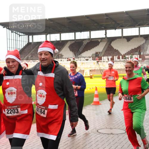 07.12.2025 - St. Pauli X-Mass-Run No. 15 Luisa Fischer http://msf.ph/oto/9388224 07.12.2025 11:50:52 Ziel 15, 2210, 15, 2203, 5, 4184, 2911, 2848, 196, 206, 1599, 1602, 1890, 2118, 2203, 2210, 2784, 2785, 2793, 2848, 2872, 2877, 3660, 3697, 3778, 3913, 3958, 4184, 4428 meine-sportfotos.de