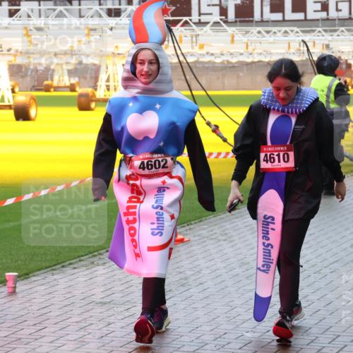 07.12.2025 - St. Pauli X-Mass-Run No. 15 Luisa Fischer http://msf.ph/oto/9388397 07.12.2025 11:52:31 Ziel 4602, 15, 4610, 620, 627, 644, 1916, 2121, 3276, 3280, 3445, 3583, 3648, 3650, 3659, 3790, 3794, 3795, 3853, 3865, 4602, 4610 meine-sportfotos.de