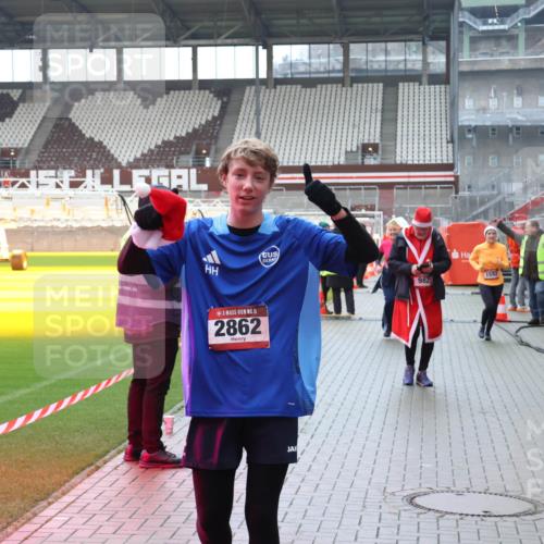 07.12.2025 - St. Pauli X-Mass-Run No. 15 Luisa Fischer http://msf.ph/oto/9388493 07.12.2025 11:53:20 Ziel 15, 2862, 982, 1592, 38, 104, 524, 613, 618, 982, 1238, 1239, 1289, 1290, 1467, 1592, 1803, 2685, 2735, 2862, 2966, 3006, 3355, 3356, 3749, 3750, 3886, 4612 meine-sportfotos.de