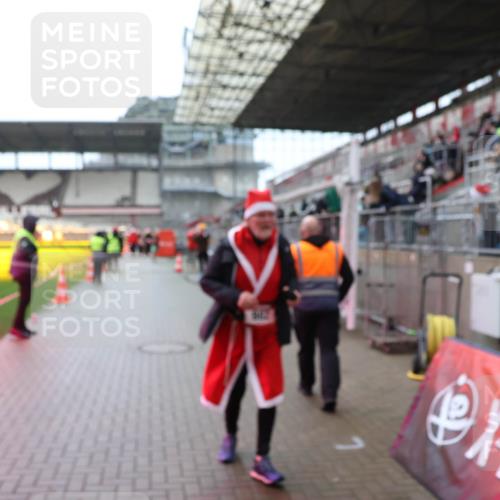 07.12.2025 - St. Pauli X-Mass-Run No. 15 Luisa Fischer http://msf.ph/oto/9388520 07.12.2025 11:53:29 Ziel 104, 524, 982, 1238, 1239, 1289, 1290, 1467, 1592, 1803, 2685, 2735, 2862, 2966, 3006, 3355, 3356, 3749, 3750, 4248, 4612 meine-sportfotos.de