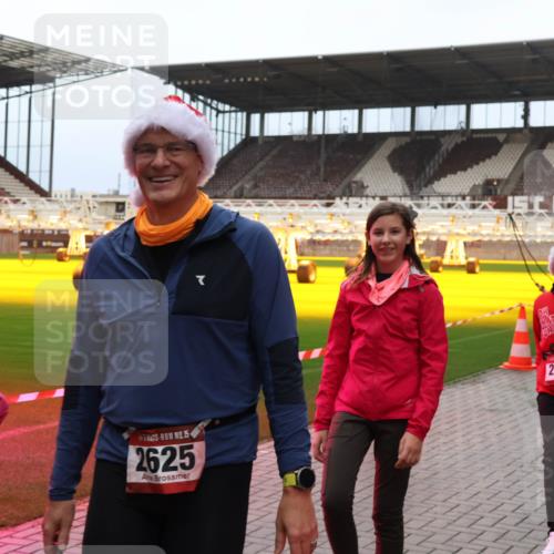 07.12.2025 - St. Pauli X-Mass-Run No. 15 Luisa Fischer http://msf.ph/oto/9388595 07.12.2025 11:54:52 Ziel 15, 29, 15, 2625, 2759, 3446, 333, 1331, 1784, 2229, 2625, 2626, 2629, 2759, 2775, 2778, 2782, 2783, 2963, 2970, 3031, 3247, 3418, 3446, 3989 meine-sportfotos.de