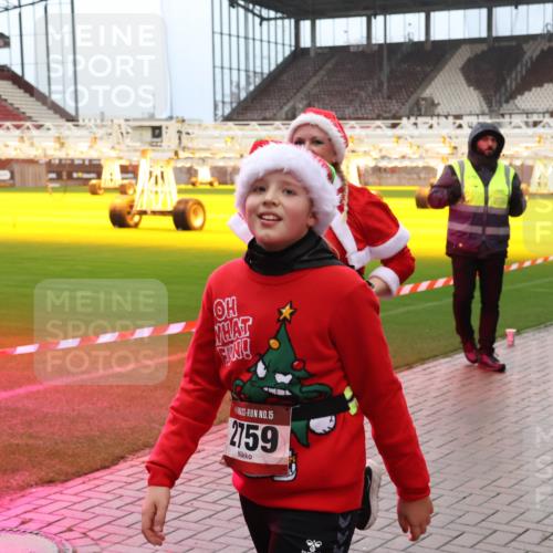 07.12.2025 - St. Pauli X-Mass-Run No. 15 Luisa Fischer http://msf.ph/oto/9388605 07.12.2025 11:54:55 Ziel 1, 15, 2759, 333, 1331, 1784, 2229, 2625, 2626, 2629, 2759, 2775, 2778, 2782, 2783, 2963, 2970, 3031, 3247, 3418, 3446, 3989 meine-sportfotos.de