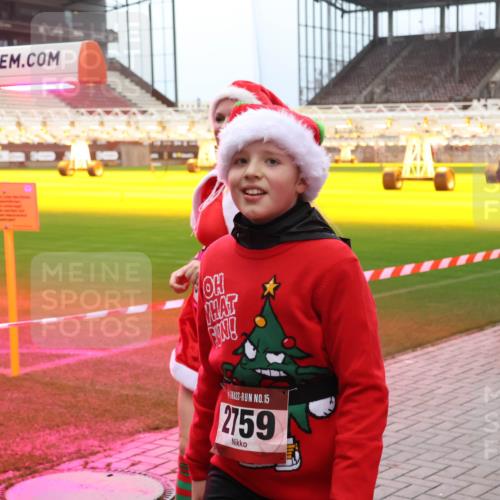 07.12.2025 - St. Pauli X-Mass-Run No. 15 Luisa Fischer http://msf.ph/oto/9388606 07.12.2025 11:54:55 Ziel 15, 2759, 333, 1331, 1784, 2229, 2625, 2626, 2629, 2759, 2775, 2778, 2782, 2783, 2963, 2970, 3031, 3247, 3418, 3446, 3989 meine-sportfotos.de