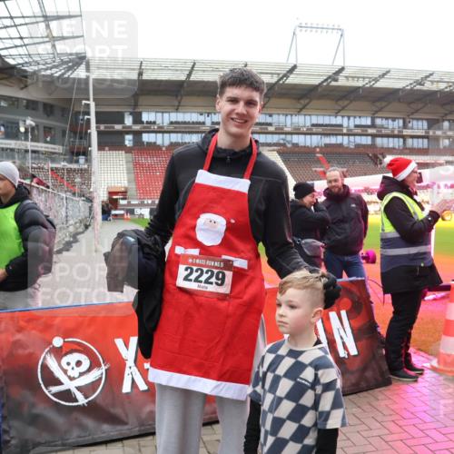 07.12.2025 - St. Pauli X-Mass-Run No. 15 Luisa Fischer http://msf.ph/oto/9388633 07.12.2025 11:55:22 Ziel 2, 15, 2229, 15, 2970, 333, 1331, 1657, 1784, 2775, 2778, 2782, 2783, 3991 meine-sportfotos.de