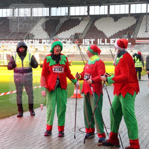 07.12.2025 - St. Pauli X-Mass-Run No. 15 Luisa Fischer http://msf.ph/oto/9388639 07.12.2025 11:55:30 Ziel 6709, 20, 1, 5, 2782, 1778, 3418, 57, 1448, 333, 1331, 1448, 1657, 1720, 1784, 2671, 3991 meine-sportfotos.de