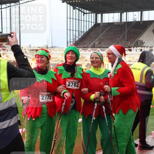 07.12.2025 - St. Pauli X-Mass-Run No. 15 Luisa Fischer http://msf.ph/oto/9388644 07.12.2025 11:55:36 Ziel 5, 2775, 2782, 1448, 1657, 1720, 1835, 2671, 3611, 3991 meine-sportfotos.de