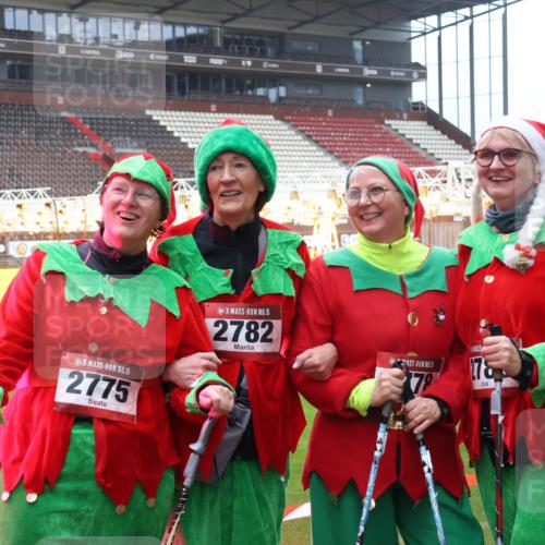 07.12.2025 - St. Pauli X-Mass-Run No. 15 Luisa Fischer http://msf.ph/oto/9388652 07.12.2025 11:55:43 Ziel 3, 15, 2775, 15, 2782, 5, 78, 78, 1131, 1132, 1448, 1535, 1657, 1720, 1835, 2671, 3611, 3991, 4785 meine-sportfotos.de