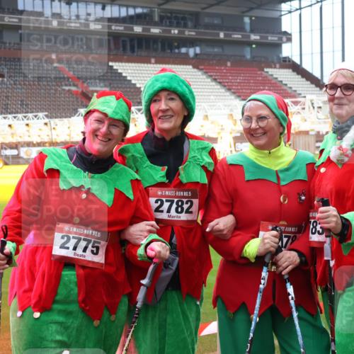 07.12.2025 - St. Pauli X-Mass-Run No. 15 Luisa Fischer http://msf.ph/oto/9388656 07.12.2025 11:55:44 Ziel 15, 2775, 15, 2782, 5, 79, 185, 1131, 1132, 1448, 1535, 1657, 1720, 1835, 2671, 3611, 3991, 4013, 4785 meine-sportfotos.de