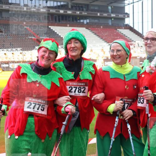 07.12.2025 - St. Pauli X-Mass-Run No. 15 Luisa Fischer http://msf.ph/oto/9388657 07.12.2025 11:55:44 Ziel 15, 2775, 15, 2782, 7, 183, 1131, 1132, 1448, 1535, 1657, 1720, 1835, 2671, 3611, 3991, 4013, 4785 meine-sportfotos.de