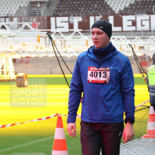 07.12.2025 - St. Pauli X-Mass-Run No. 15 Luisa Fischer http://msf.ph/oto/9388691 07.12.2025 11:56:21 Ziel 15, 4013, 294, 299, 1030, 1042, 1131, 1132, 1144, 1535, 1835, 2077, 2094, 2455, 3499, 3502, 3611, 3802, 4013, 4785 meine-sportfotos.de