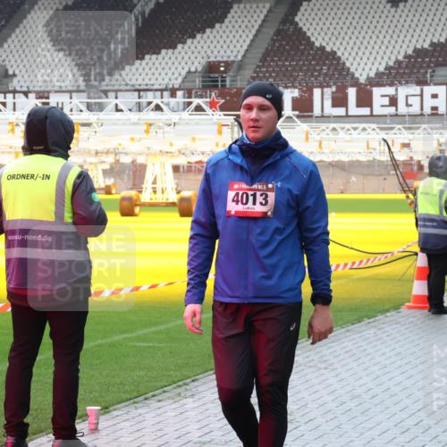 07.12.2025 - St. Pauli X-Mass-Run No. 15 Luisa Fischer http://msf.ph/oto/9388695 07.12.2025 11:56:22 Ziel 15, 4013, 294, 299, 1030, 1042, 1131, 1132, 1144, 1535, 2077, 2094, 2455, 3499, 3502, 3611, 3802, 4013, 4785 meine-sportfotos.de