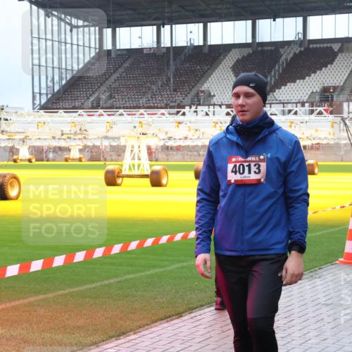 07.12.2025 - St. Pauli X-Mass-Run No. 15 Luisa Fischer http://msf.ph/oto/9388702 07.12.2025 11:56:24 Ziel 15, 4013, 294, 299, 1030, 1042, 1131, 1132, 1144, 1535, 2077, 2094, 2455, 3499, 3502, 3802, 4013, 4785 meine-sportfotos.de