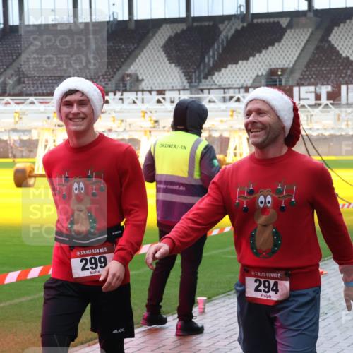 07.12.2025 - St. Pauli X-Mass-Run No. 15 Luisa Fischer http://msf.ph/oto/9388709 07.12.2025 11:56:35 Ziel 15, 299, 15, 294, 294, 299, 1030, 1042, 1088, 1144, 2077, 2094, 2455, 3496, 3498, 3499, 3502, 3511, 3802, 3900 meine-sportfotos.de