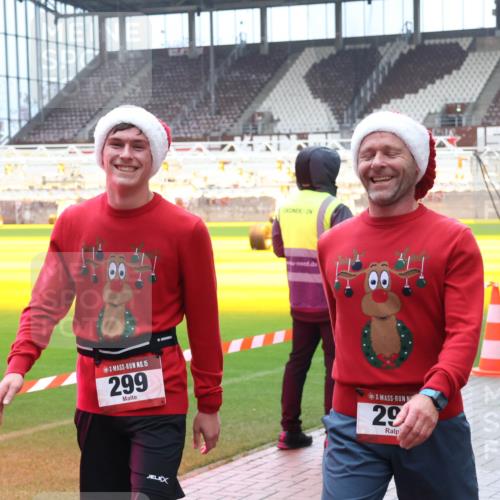 07.12.2025 - St. Pauli X-Mass-Run No. 15 Luisa Fischer http://msf.ph/oto/9388710 07.12.2025 11:56:35 Ziel 15, 299, 29, 294, 299, 1030, 1042, 1088, 1144, 2077, 2094, 2455, 3496, 3498, 3499, 3502, 3511, 3802, 3900 meine-sportfotos.de