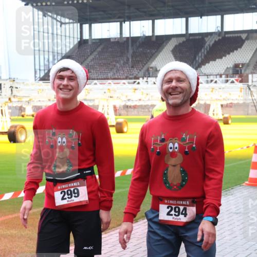 07.12.2025 - St. Pauli X-Mass-Run No. 15 Luisa Fischer http://msf.ph/oto/9388712 07.12.2025 11:56:36 Ziel 15, 299, 15, 294, 294, 1030, 1042, 1088, 1144, 2077, 2094, 2455, 3496, 3498, 3499, 3502, 3511, 3802, 3900 meine-sportfotos.de