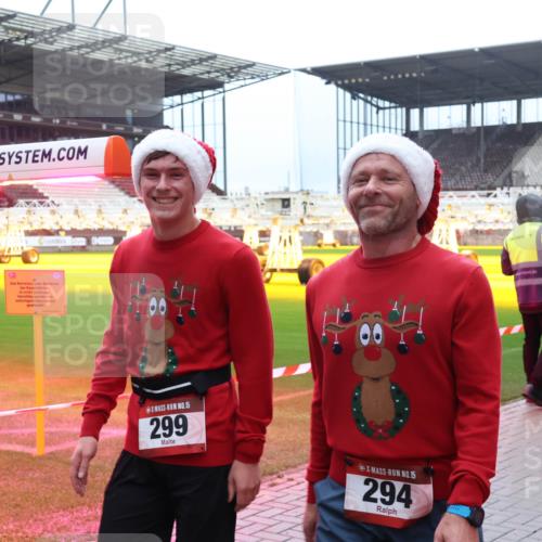 07.12.2025 - St. Pauli X-Mass-Run No. 15 Luisa Fischer http://msf.ph/oto/9388716 07.12.2025 11:56:37 Ziel 2, 15, 299, 15, 294, 294, 1030, 1042, 1088, 1144, 2077, 2094, 2455, 3496, 3498, 3499, 3502, 3511, 3802, 3900 meine-sportfotos.de