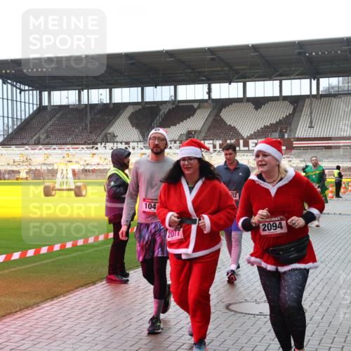 07.12.2025 - St. Pauli X-Mass-Run No. 15 Luisa Fischer http://msf.ph/oto/9388720 07.12.2025 11:56:39 Ziel 104, 02, 2094, 294, 1030, 1042, 1088, 1144, 2077, 2094, 2455, 3007, 3496, 3498, 3499, 3502, 3511, 3802, 3900 meine-sportfotos.de