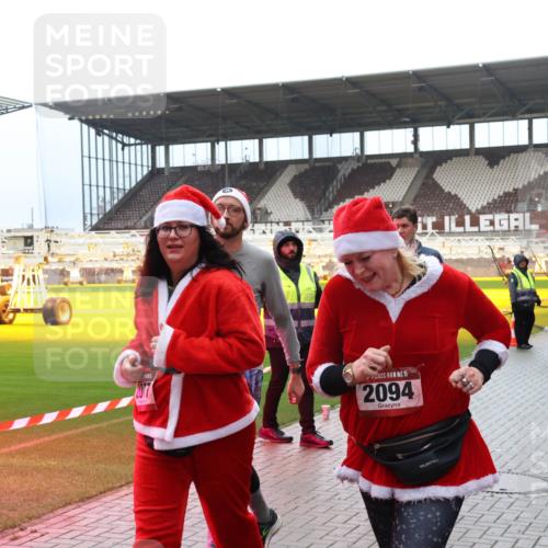 07.12.2025 - St. Pauli X-Mass-Run No. 15 Luisa Fischer http://msf.ph/oto/9388724 07.12.2025 11:56:40 Ziel 2017, 15, 2094, 1455, 294, 1030, 1042, 1088, 1144, 2077, 2094, 2455, 3007, 3433, 3496, 3498, 3499, 3502, 3511, 3802, 3900 meine-sportfotos.de